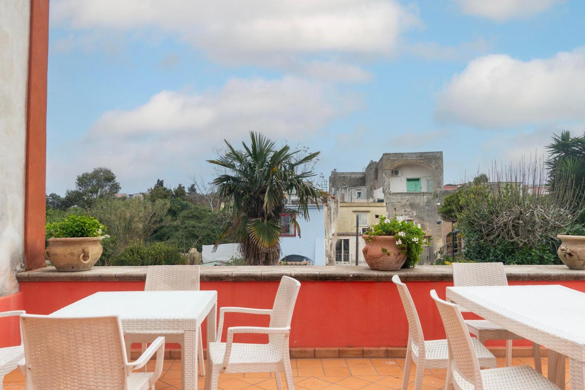 Апартаменты La Terrazza Sul Giardino Прочида Экстерьер фото